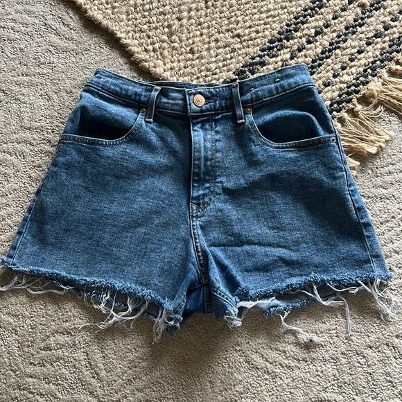 Super High Waisted Dark Wash Mom Jean Shorts Shortie size 4 - Picture 4 of 12